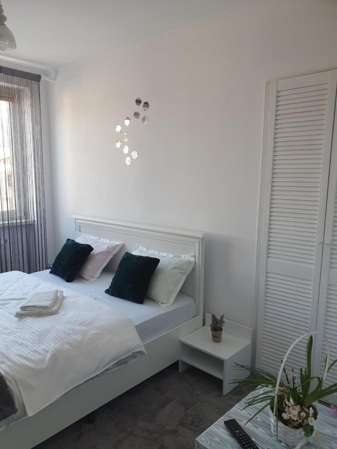 Apartament Tiron In Centru Orasului Gura Humorului Bagian luar foto