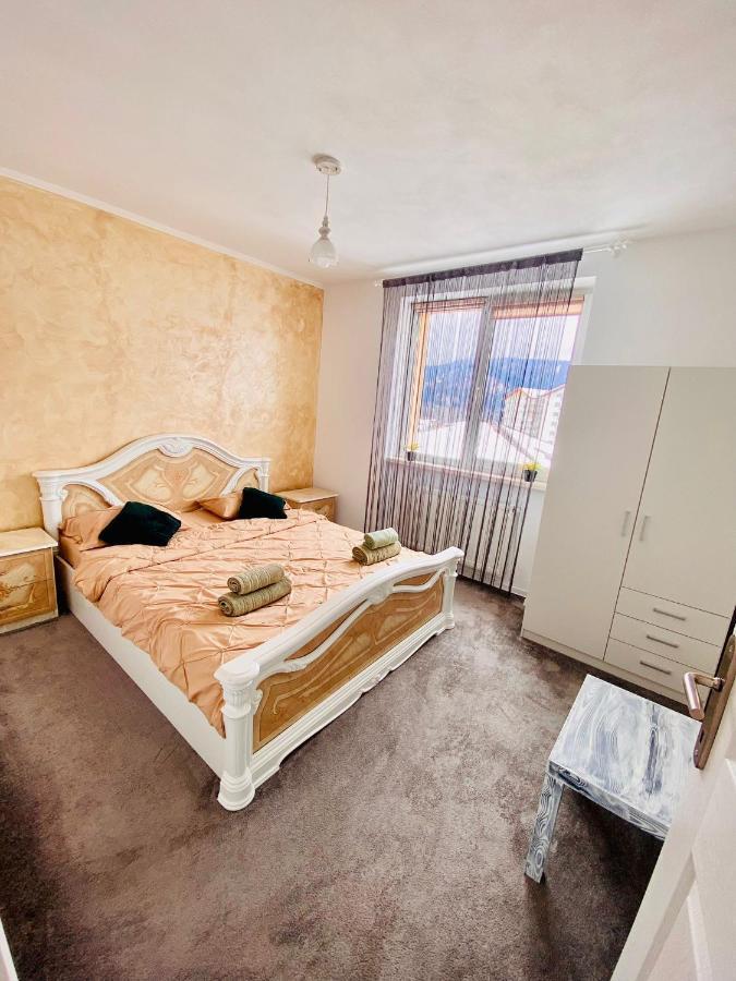 Apartament Tiron In Centru Orasului Gura Humorului Bagian luar foto